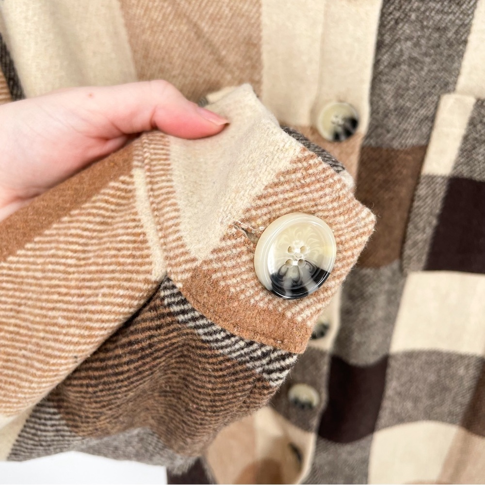Neutral Plaid Button Down Shacket Medium - image 6